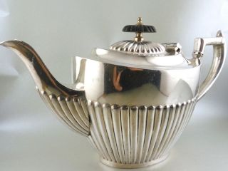 Quenn Anne Silber Gerippte Teekanne Um 1930 Versilbert England Bild