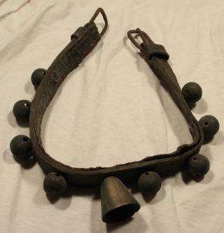 Antikes Schellengeläut Schellenband,  Glocke Am Ledergurt Pferd Ziege Um 1820 Bild