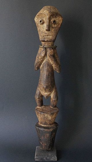 A Fine Metoko Figure,  D.  R.  Congo - Metoko Figur,  D.  R.  Kongo Bild