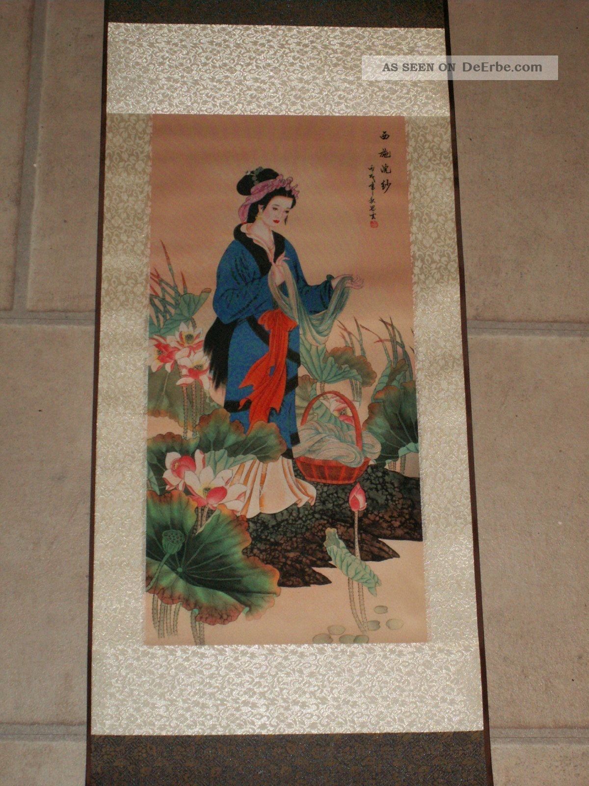 Aus China Sammlung Rollbild Frau Seidenwäscherin Lotus Lotusblüte Reinheit Entstehungszeit nach 1945 Bild