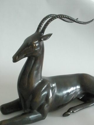 Bronzefigur Einer Gazelle Bild