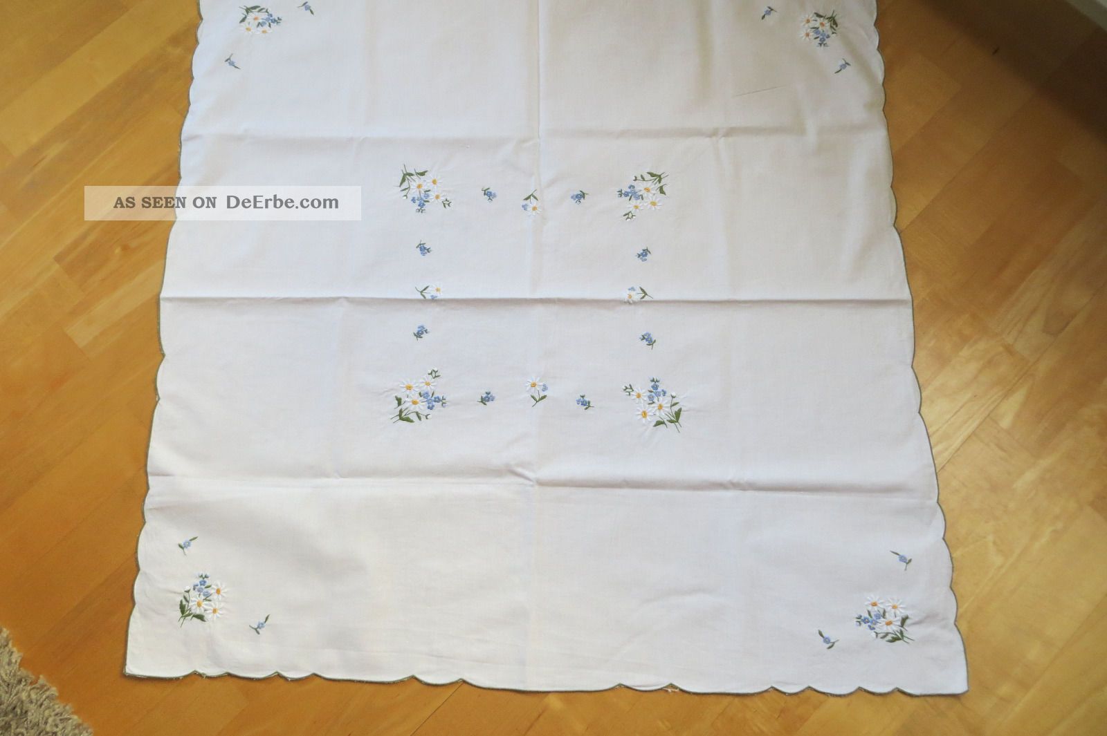 Tischdecke - Mitteldecke - Bestickt - 82 X 80 Cm - Tischdecken Bild
