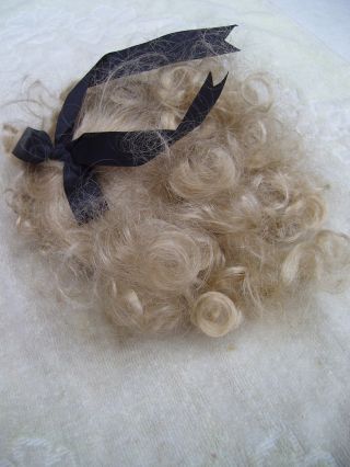 Alte Puppenteile Platinblonde Locken Haar Perücke Vintage Doll Hair Wig 40c Girl Bild
