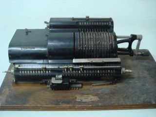 Rechenmaschine Calculator Triumphator Werk Molkau Sprossenradrechenmaschine Bild