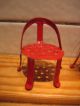 Puppenstube Gartenmöbel Blech Rot Lackiert - 3 Stühle,  1 Runder Tisch Original, gefertigt vor 1970 Bild 2