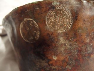 Nepal Tibet Kupfer Schale Topf König Stempel Antik Patina 1800 Ad Bild