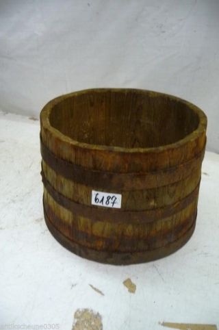 6187.  Altes Holzfass Fass Wasserfass Old Wooden Barrel Bild