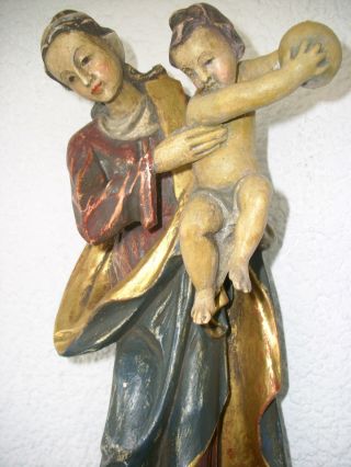 Holzfigur - Heiligenfigur - Madonna Mit Kind - Südtirol? - Geschnitzt - Coloriert - Deko - Bild