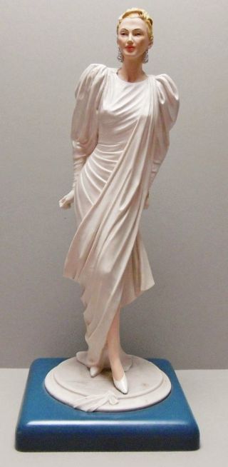 A.  D.  L.  By Vittorio Tessaro Figurine Lady In Abendrobe Der 30er Jahre Größe 30 Cm Bild