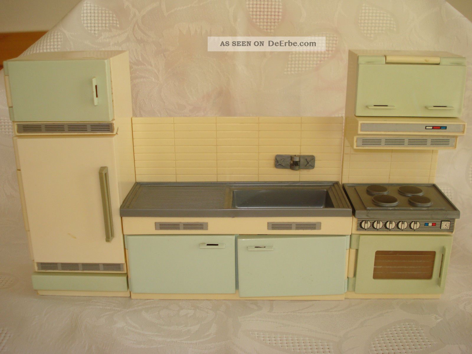 Puppenhaus Küche 60er - 70er Jahre / Kühlschrank / Spüle / Herd /tisch