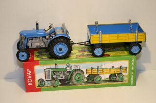 Blechspielzeug Kovap Traktor Zetor Blau Mit Anhänger Bild
