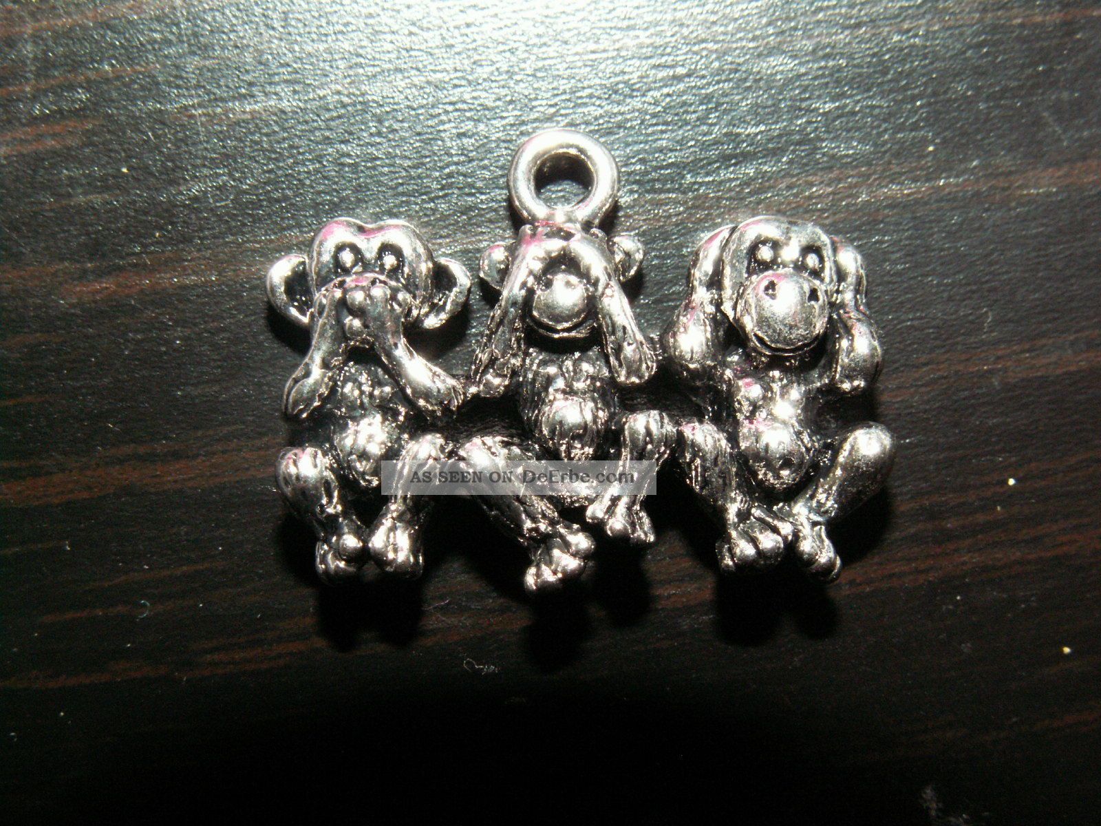 Silber Ketten Anhänger Amulette 3 Drei Affen Nichts Hören Nichts Sehen Sagen Entstehungszeit nach 1945 Bild