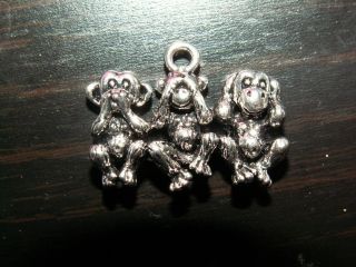 Silber Ketten Anhänger Amulette 3 Drei Affen Nichts Hören Nichts Sehen Sagen Bild