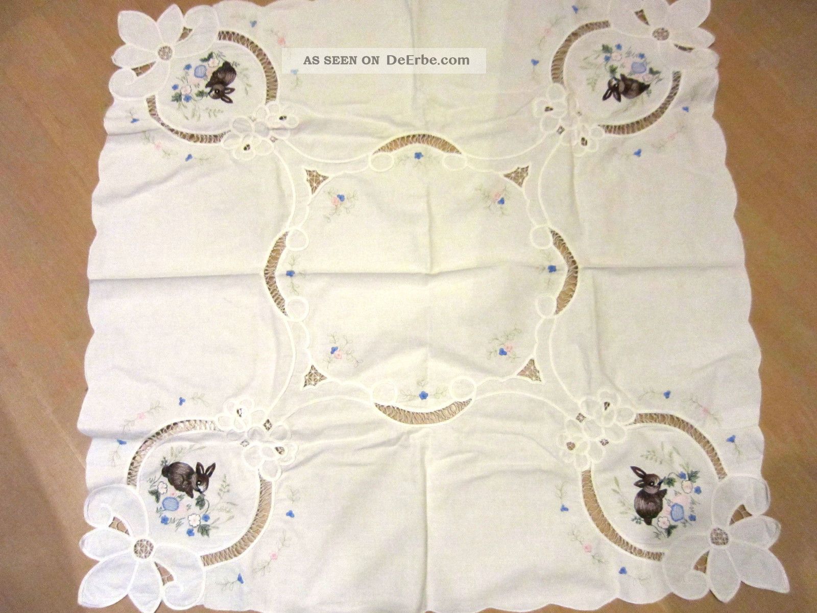 Antike Tischdecke Für Ostern - Bändchenverzirung - Durchbrucharbeit - Stickerei - Hase Tischdecken Bild