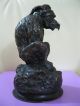 Bronze Figur,  19.  Jh. ,  Affe Mit Amtsmütze & Napoleons - Hut Im Maul,  Signiert,  Vase Bronze Bild 3