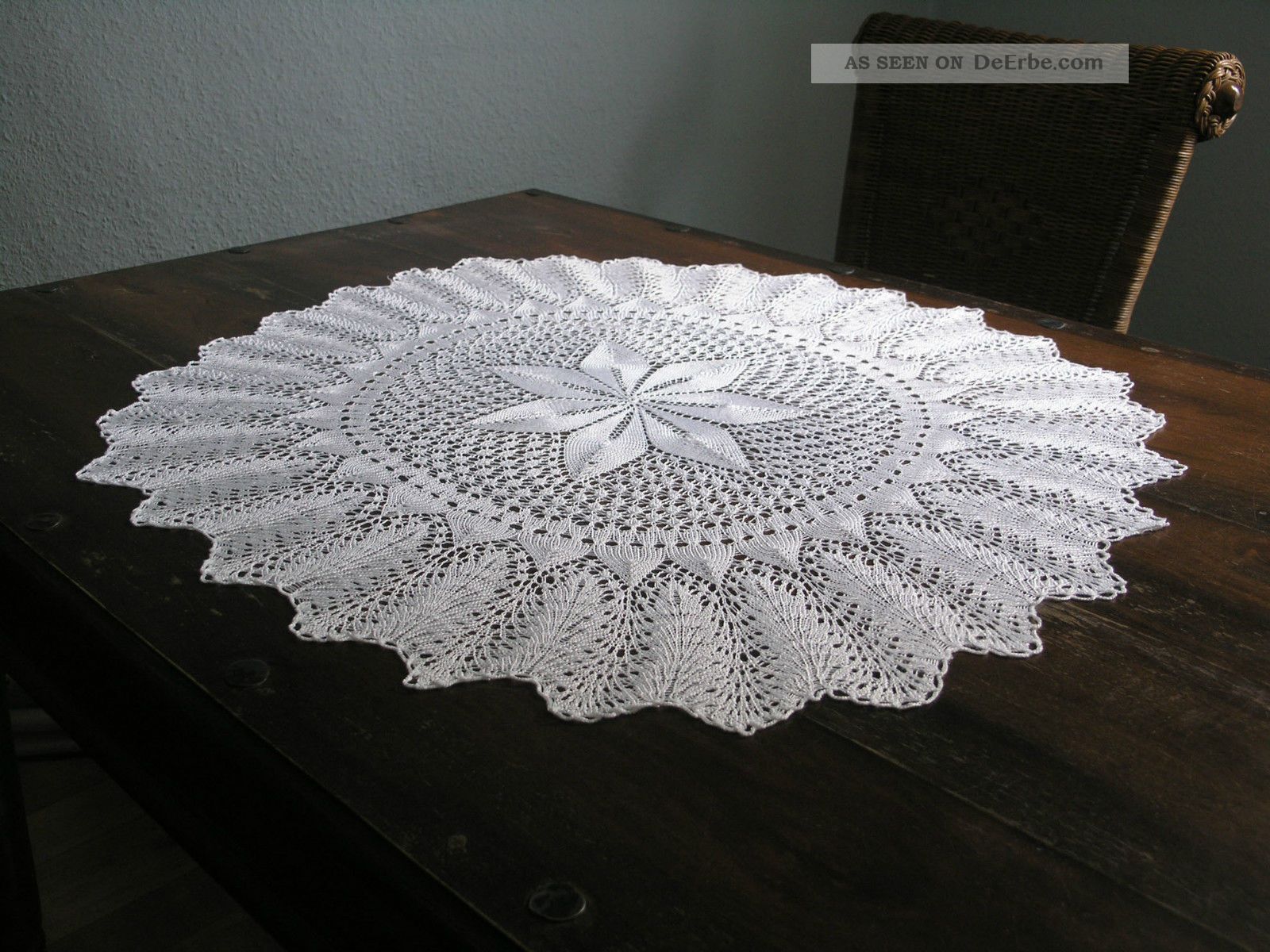 Tolle Weiße Runde Stricktischdecke Handarbeit Glanzgarn Durchmesser 85 Cm