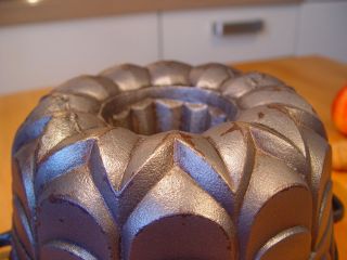 Bundt Pan Cake Cast Iron,  Cast Iron Bundt Cake,  Gugelhupf,  Backform,  Le Creuset Bild