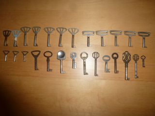 Konvolut Alte Schlüssel Türschlüssel Möbelschlüssel 25 Stück Hohldornschlüssel Bild