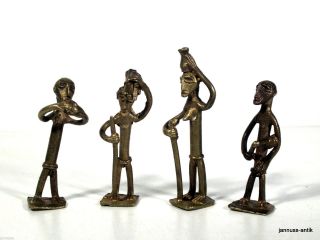 4 Antike Figuren Aus Bronze Afrika Handarbeit Seltene Sammlerstücke Bild