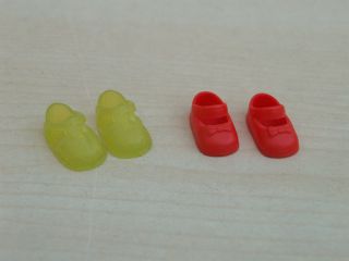 2 Paar Minischuhe,  Gelb,  1,  8cm Und Rot,  1,  6cm Bild
