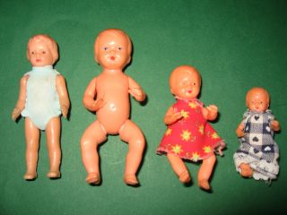 4 Alte Puppenstuben - Baby - PÜppchen Mit Anmodellierten Haaren Sehr Gut Erhalten Bild