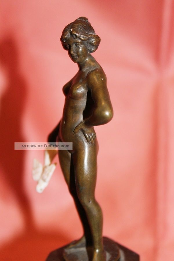 Bronze - Figur Vollakt Alt Und Orig.  Signiert: Schwal (l) Enberg Gt.  Antik Bronze Bild