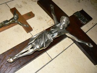 3 Kreuze Wandkreuze Mit Korpus (2 Holz - /1 Metallkr. ) Christliche Devotionalien Bild