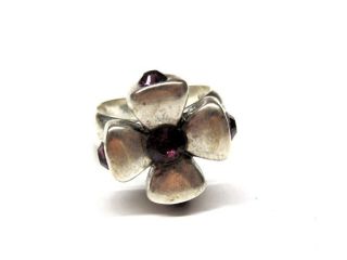 Pilgrim: Moderner Silberring In Blütenförmigen Design Mit Lilafb.  Steinen 6t6277 Bild