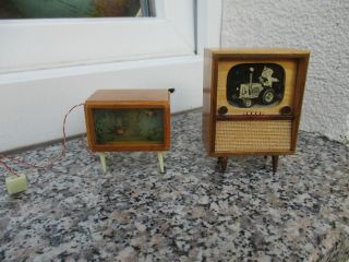 Alter 50er/60er Jahre Ddr Fernseher Und Aquarium Für Die Puppenstube Bild