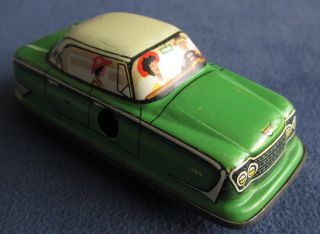 1 Blechzeugspielauto (grün) Zum Aufziehen Bild