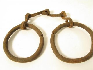 Alte Eisenfessel Fußfessel Ewe Old Rare Slave Iron Bracelet Esclave 2 Afrozip Bild