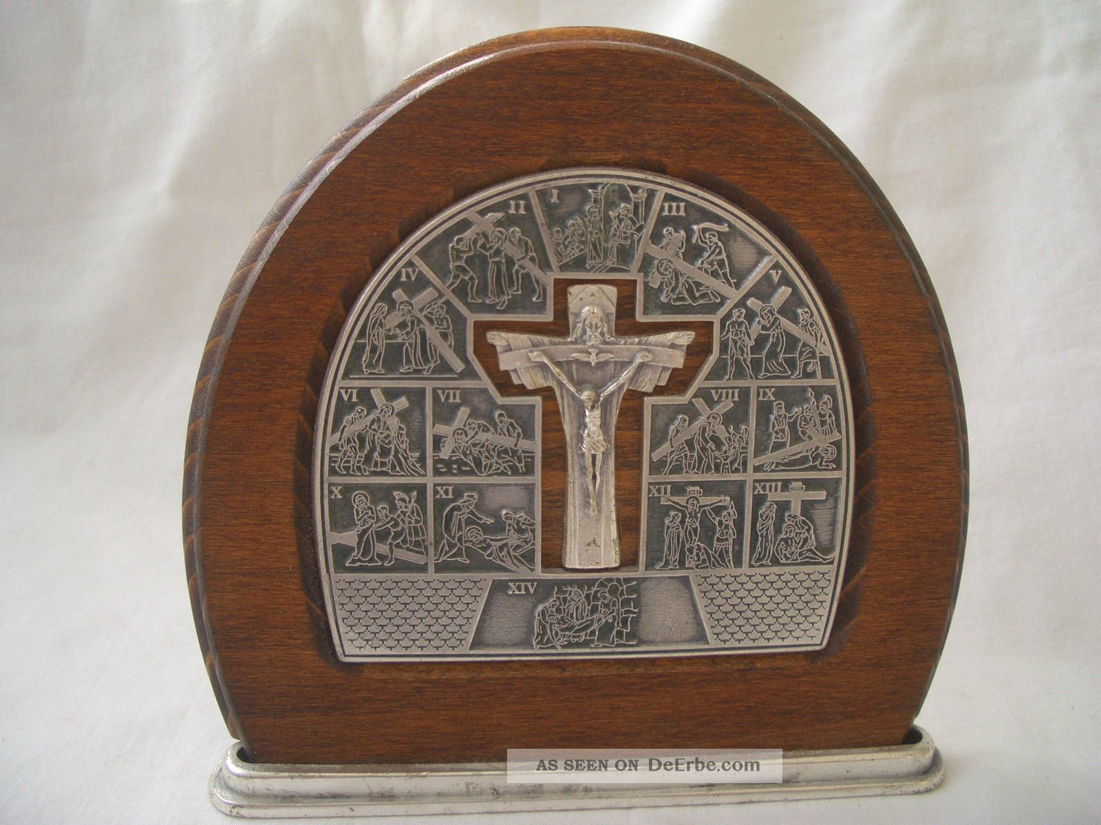 Altarbild Mit Kreuz Und Kreuzigung In 14 Bildern Aus Holz / Metall Zinn (?) Skulpturen & Kruzifixe Bild