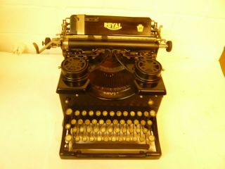 Royal 10 - Schreibmaschine - Typewriter Bild