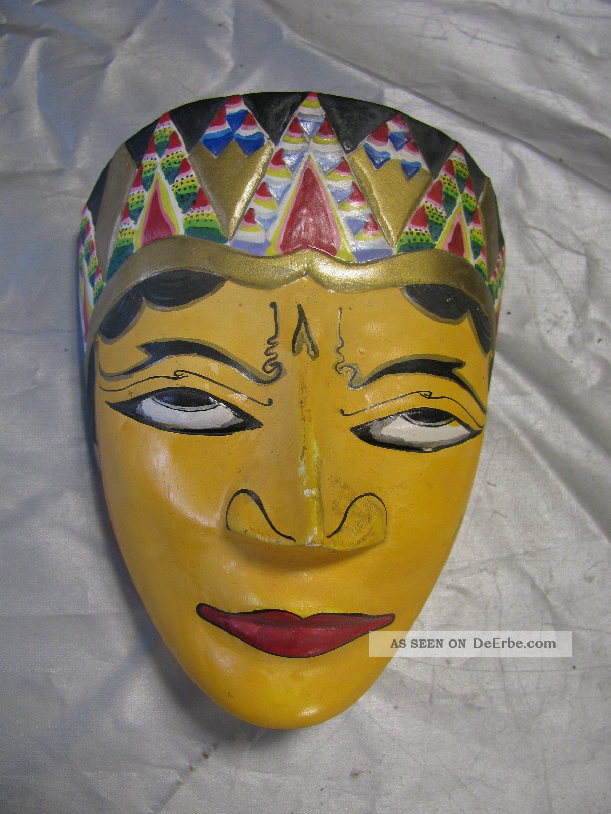 Reiseandenken Aus Bali,  Kleine Maske Aus Holz,  Handarbeit Entstehungszeit nach 1945 Bild