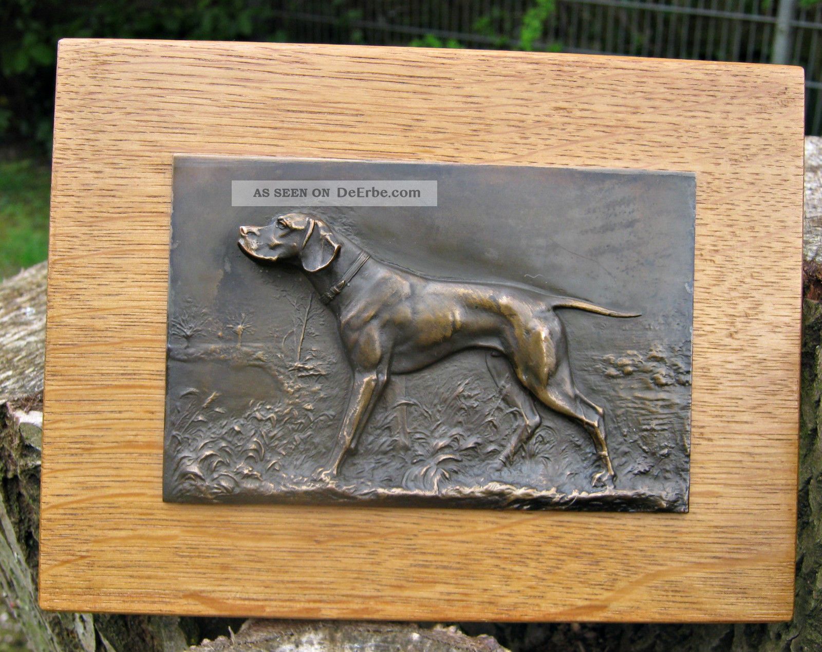 Altes Kleines Relief Bild Signiert F.  Diller Jagdhund Hund Pointer Wandbild Jagd & Fischen Bild