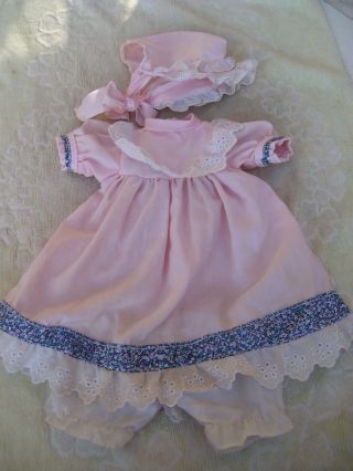 Alte Puppenkleidung Pink Dress Bonnet Hat Outfit Vintage Doll Clothes 40c Girl Bild