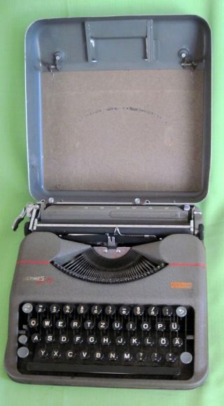 Sehr Alte Hermes Baby Reise - Schreibmaschine - Metallgehäuse Ca.  40er Jahre/ 1 Bild