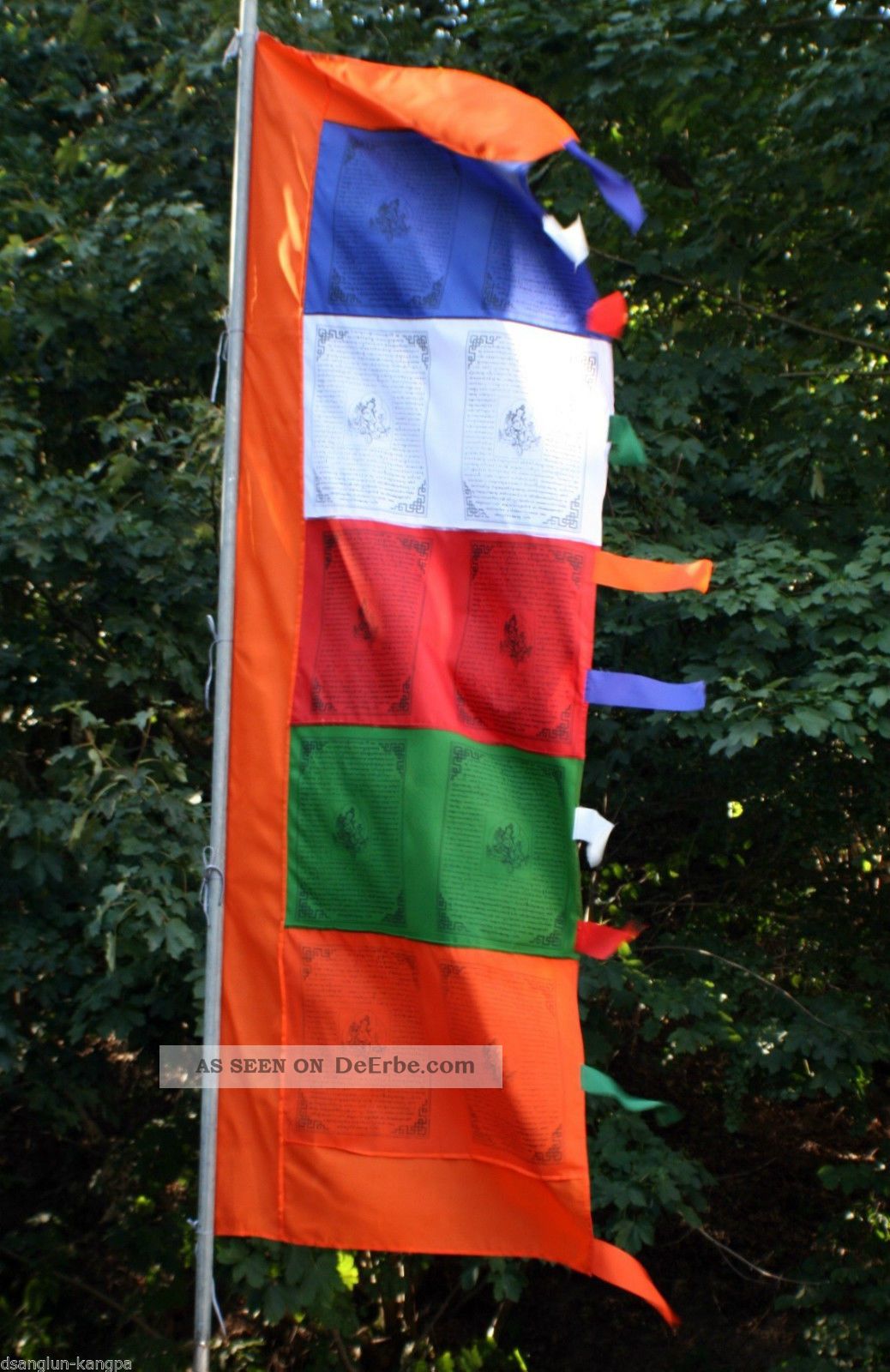 Gebetsfahne Für Mast Riesig Windpferd Orange Umrandung Rayon Tibet Indien Buddha Entstehungszeit nach 1945 Bild