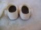 Alte Puppenkleidung Schuhe Vintage White Lashed Shoes Lacy Socks 30cm Doll 4 Cm Original, gefertigt vor 1970 Bild 4