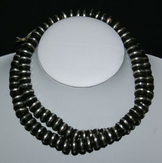 Ebenholzperlen Mit Aluminium Inlay Trade Beads Bild