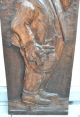 Alte Groß Holzschnitzerei Reliefbild Mann Mit Weinglas Und Krug Um 1920 Holzarbeiten Bild 2