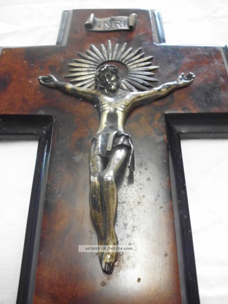 Schönes Altes Kruzifix - Kreuz - Holz Mit Silber/nice Old Wooden And Silver Crucifix Skulpturen & Kruzifixe Bild