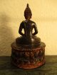 Dose Mit Deckel Sitzender Buddha Figur 14cm Schwarz Gießmasse Skulptur Feng Shui Entstehungszeit nach 1945 Bild 2