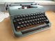 Historische 50er Jahre Olympia Sm2 Schreibmaschine Petrol - Grünblechgehäuse,  Chrom Antike Bürotechnik Bild 11