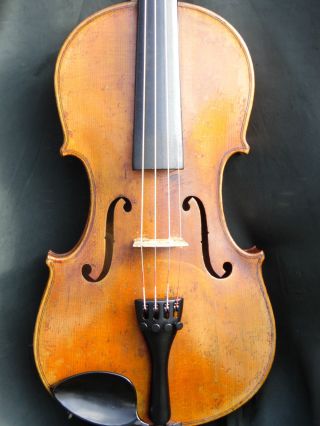 Sehr Schöne,  Alte Geige,  Ohne Zettel Bild