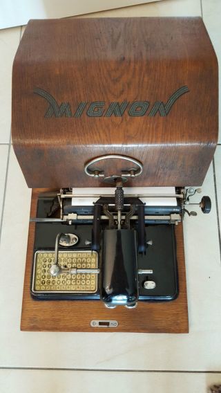 Mignon - Aeg - Schreibmaschine.  Einhandschreibmaschine 1920 Im Holzkasten Bild