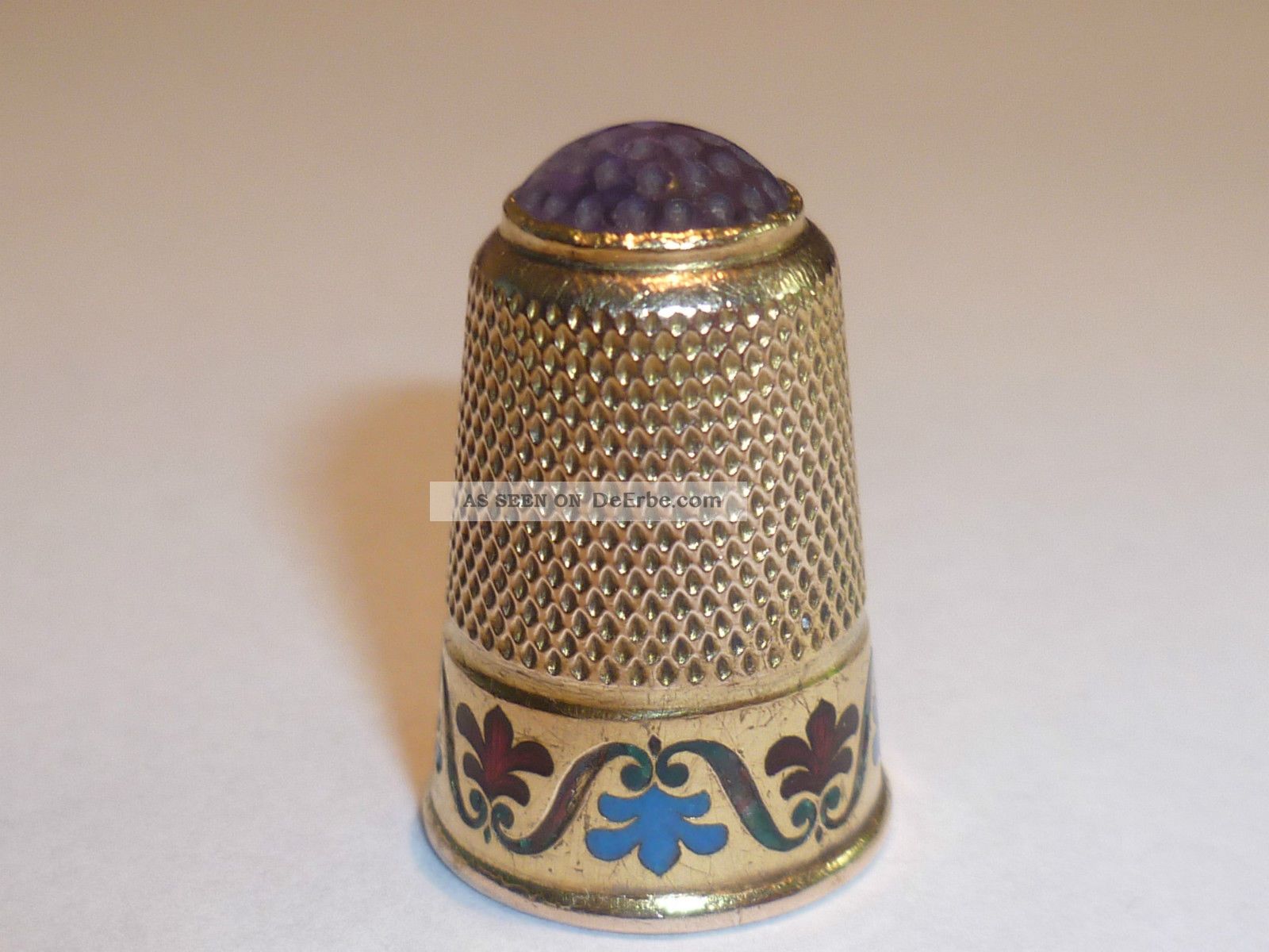 Antiker 585 Er Goldener Fingerhut Mit Emaille Und Edelstein,  5,  5 Gramm,  Für 1 Tag Nähutensilien Bild