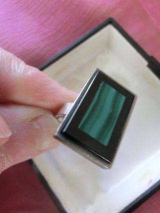 Sehr Schöner Antiker Ring Silber 935 Mit Grün/schwarzem Stein Bild