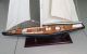 Segelboot Segelschiff Segelyacht Holz Blau Und Rot Deko Standmodell. Maritime Dekoration Bild 2
