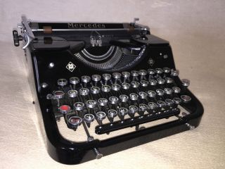Mechanische Schreibmaschine Mercedes Selekta Portable Typewriter Bild